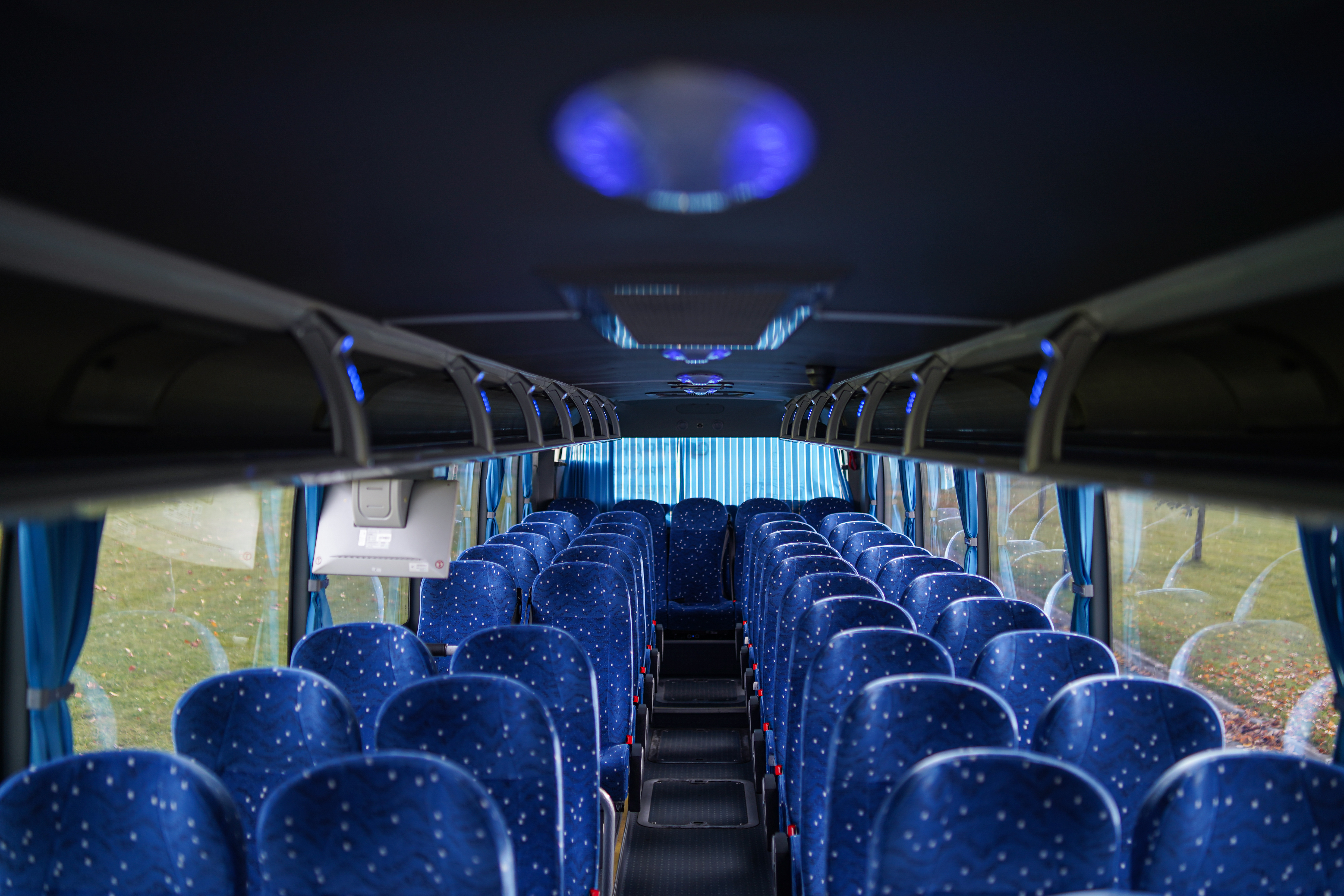 avtobusi-dlya-shkolnih-ekskursiy